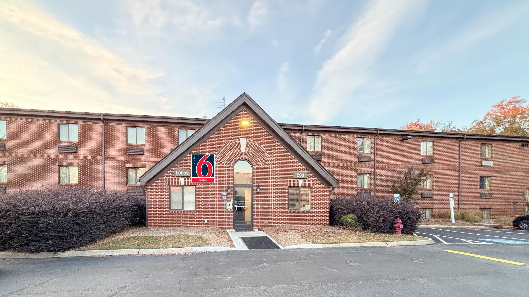 Studio 6 Suites Greenville, SC - Haywood Mall