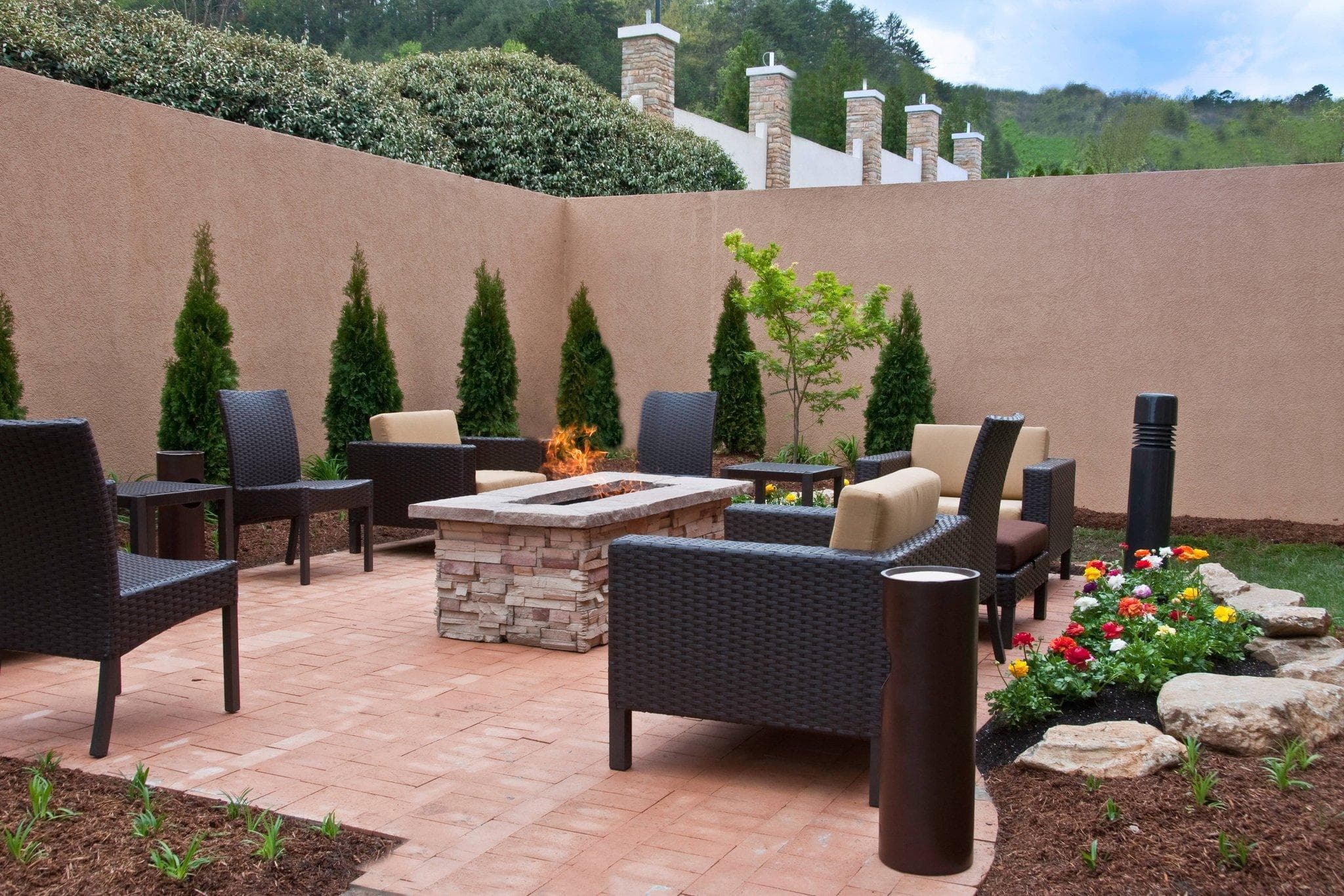 Courtyard by Marriott Dalton photo 3