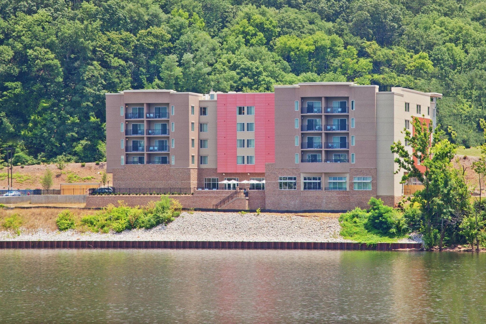 SpringHill Suites by Marriott Chattanooga Downtown/Cameron Harbor