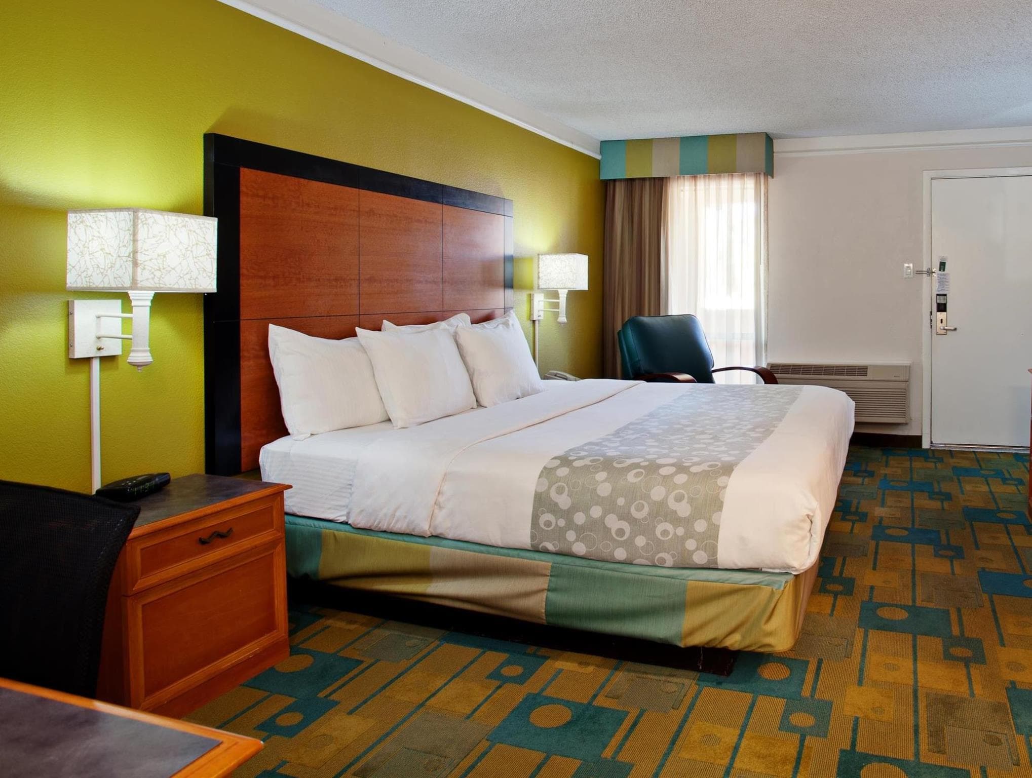 Travelodge by Wyndham Phoenix North photo 3