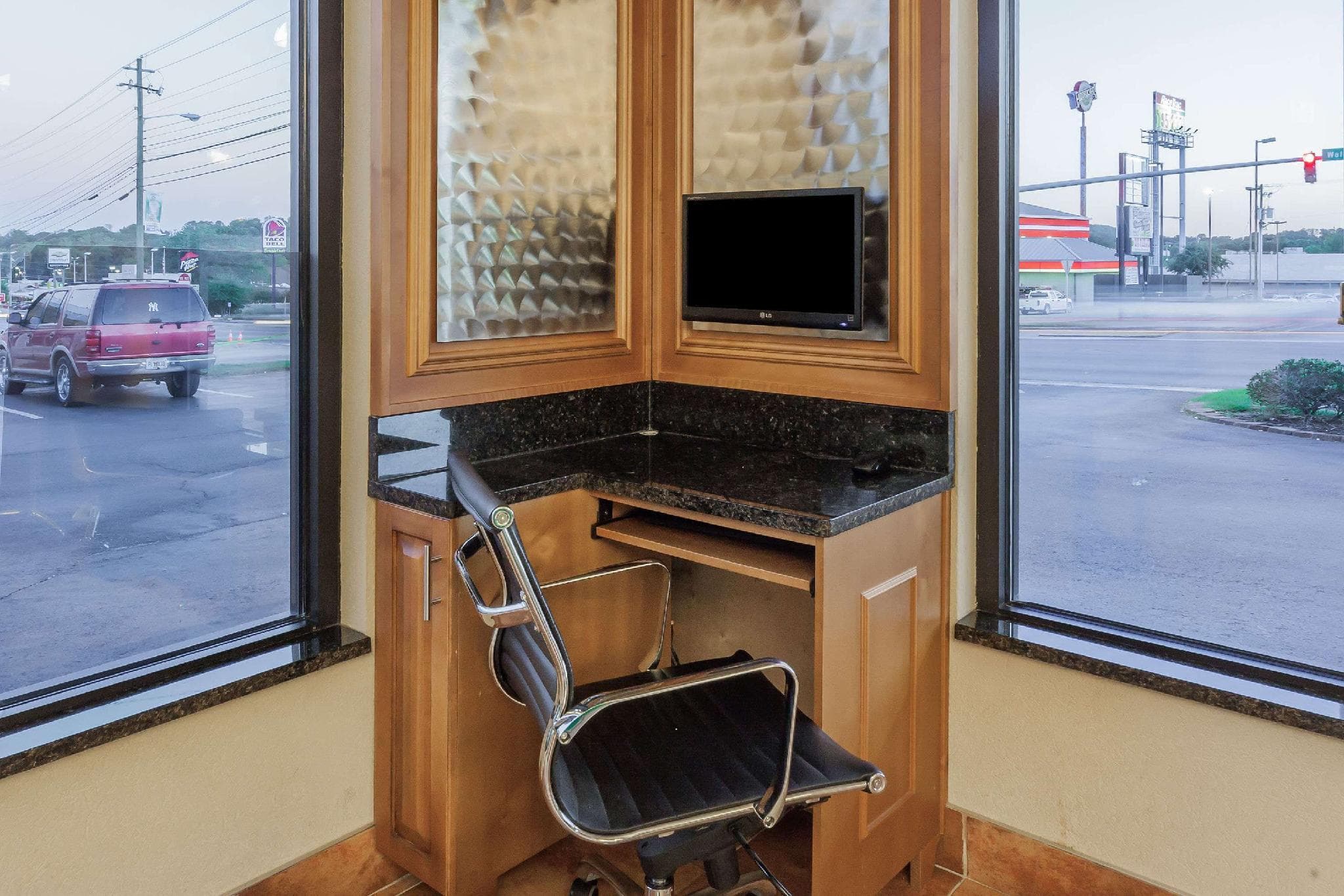Days Inn by Wyndham Dalton photo 3