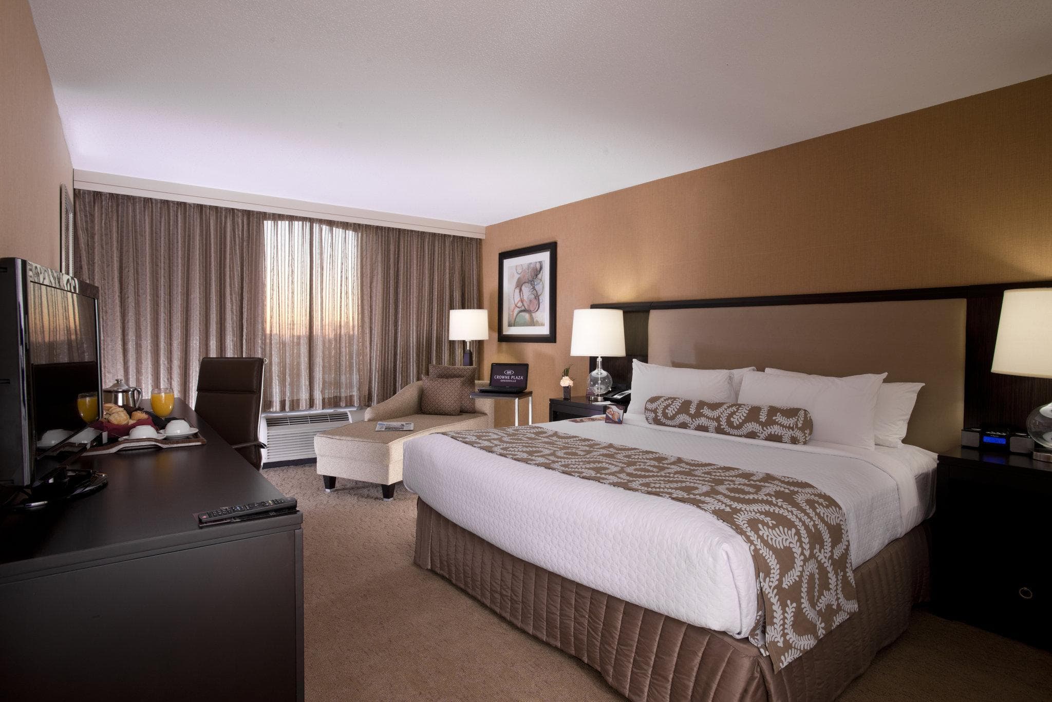 Crowne Plaza Greenville By IHG photo 2