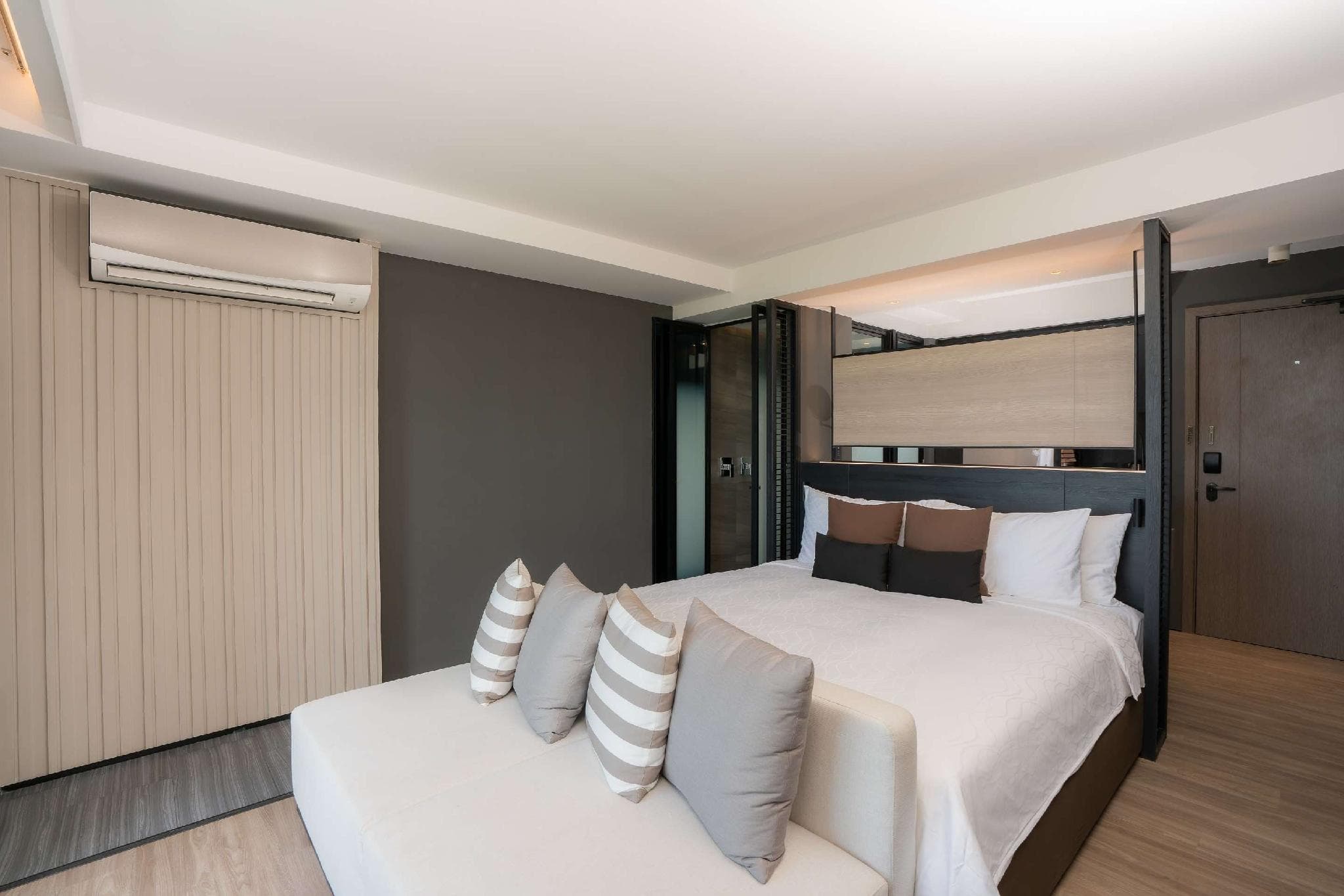Bayphere Hotel Pattaya JC photo 2