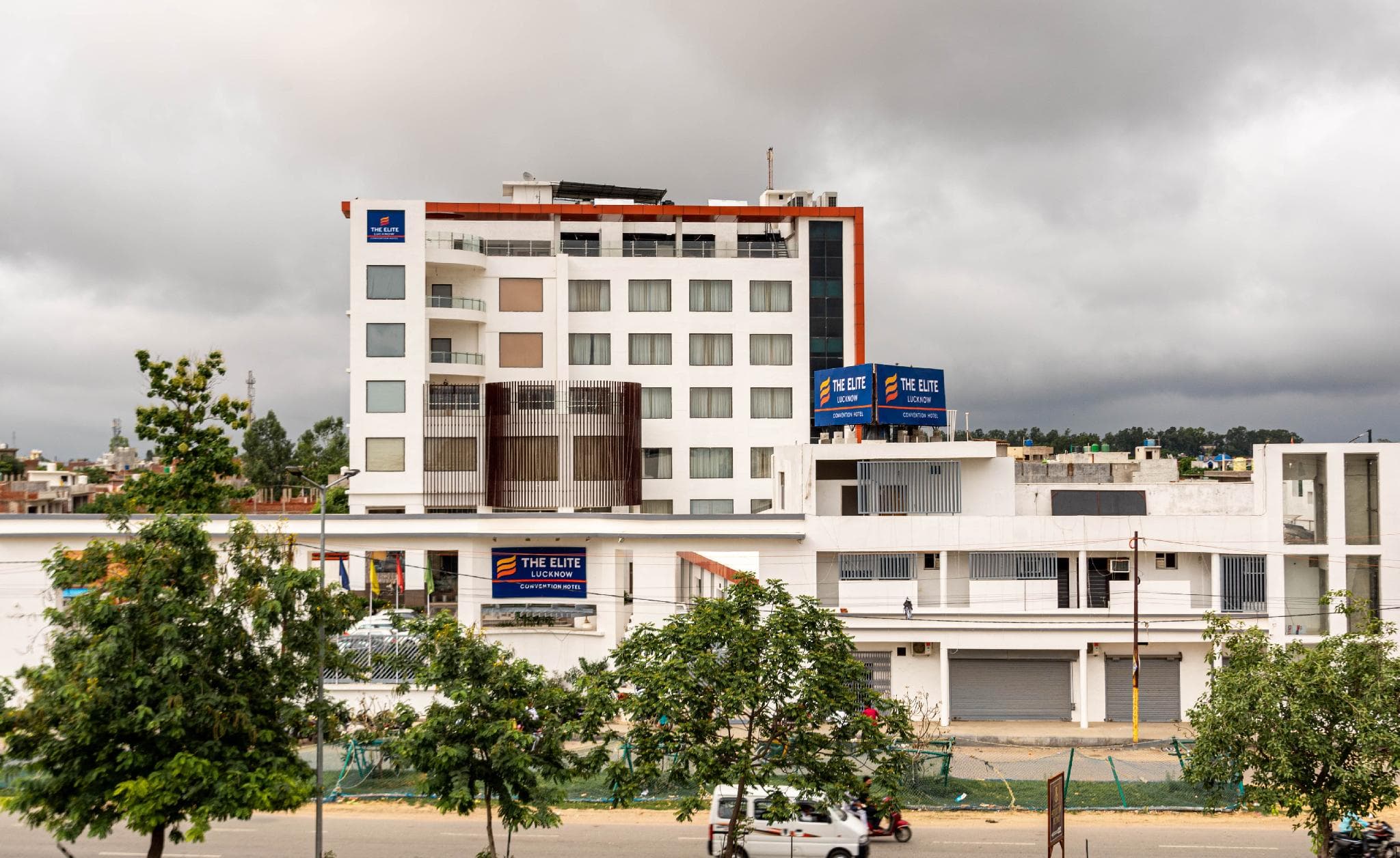 The Elite Lucknow Convention Hotel photo 3