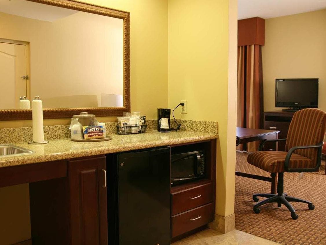 Hampton Inn & Suites Sevierville @ Stadium Drive photo 3