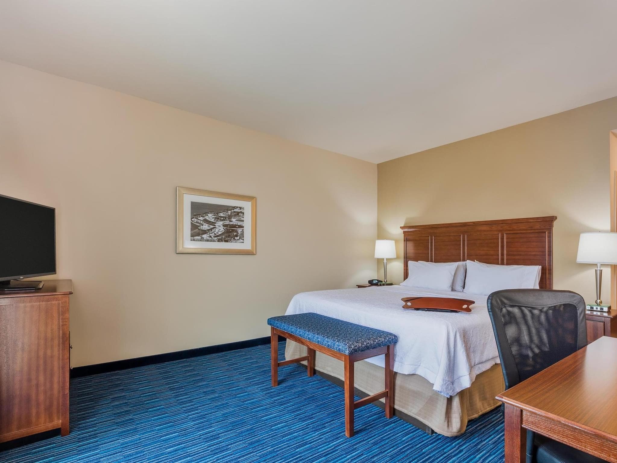 Hampton Inn & Suites Downtown Owensboro/Waterfront photo 2