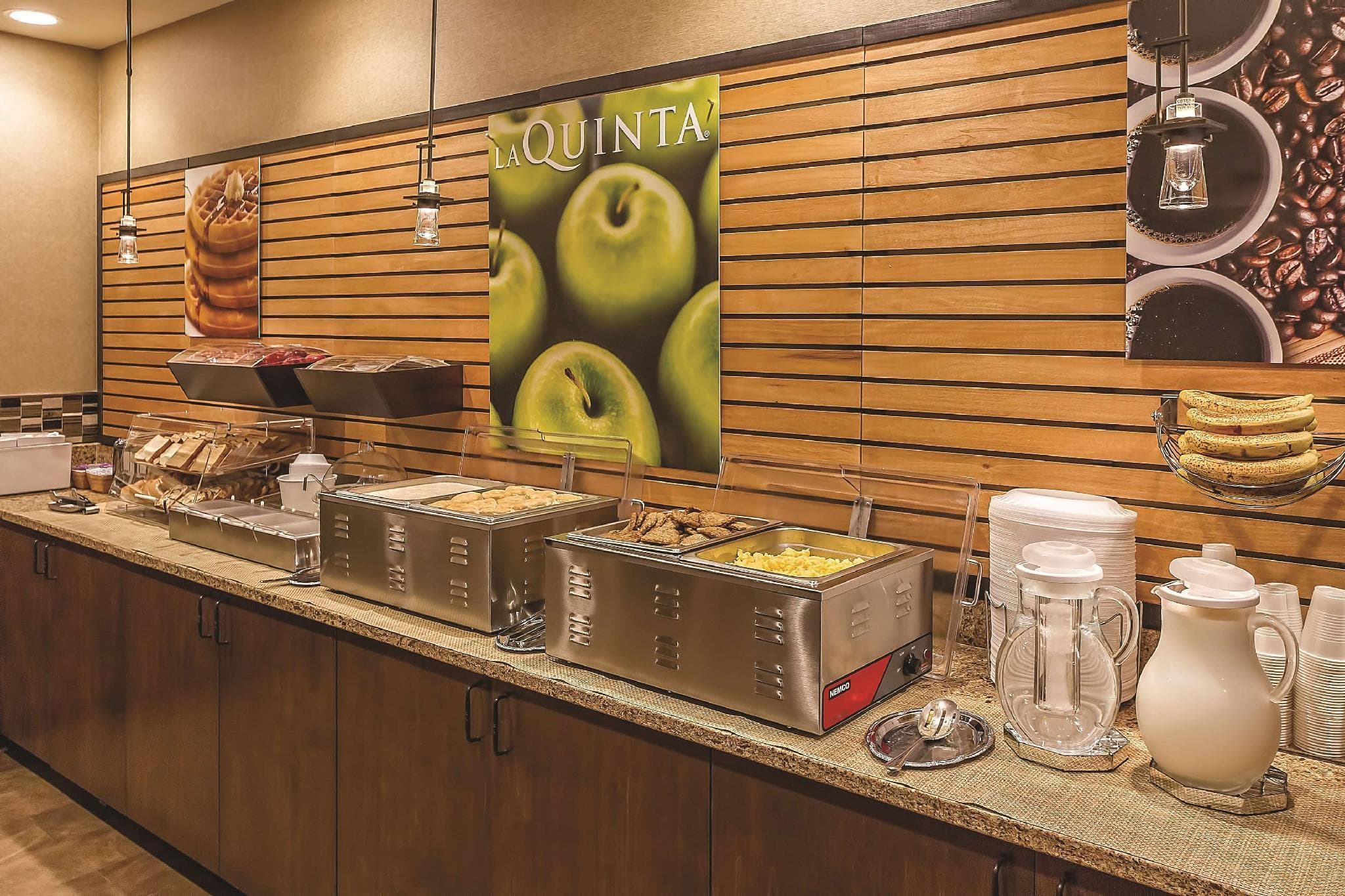 La Quinta Inn & Suites by Wyndham Pigeon Forge photo 4