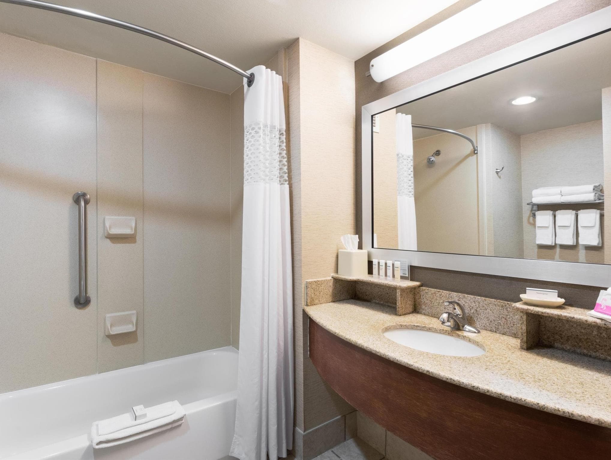 Hampton Inn Odessa photo 5