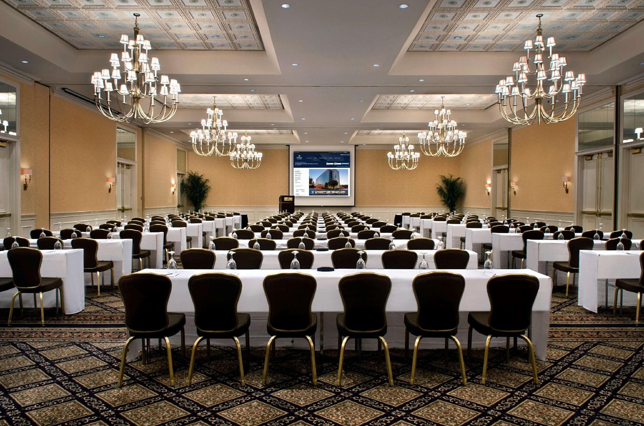 Hilton Greenville photo 3
