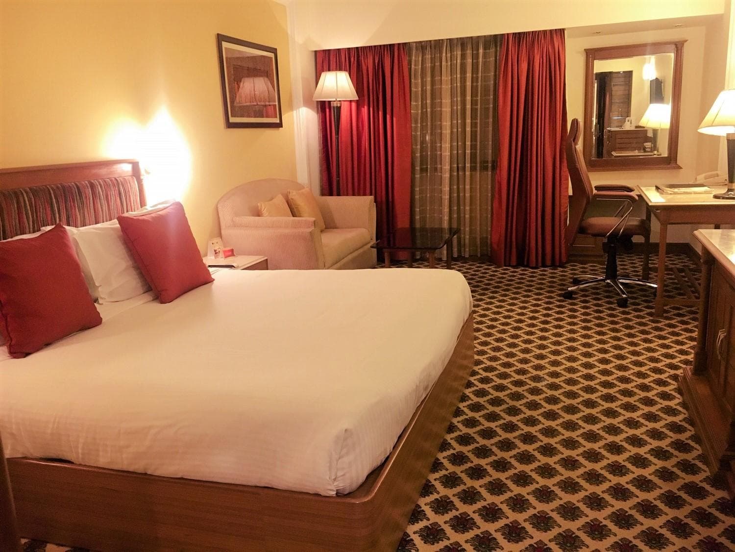 The Suryaa Hotel New Delhi photo 2
