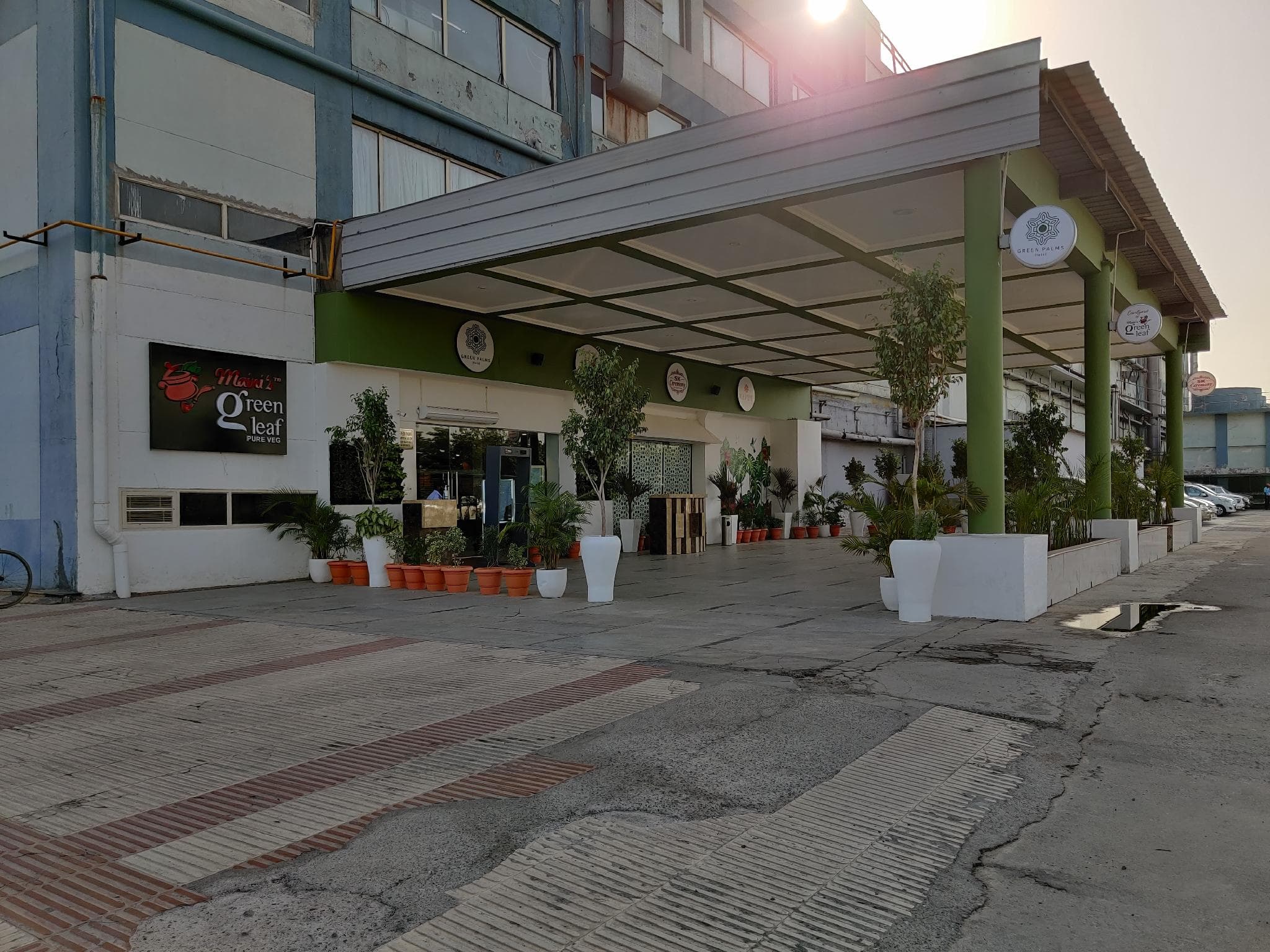 Green Palms Hotel Pacific Mall