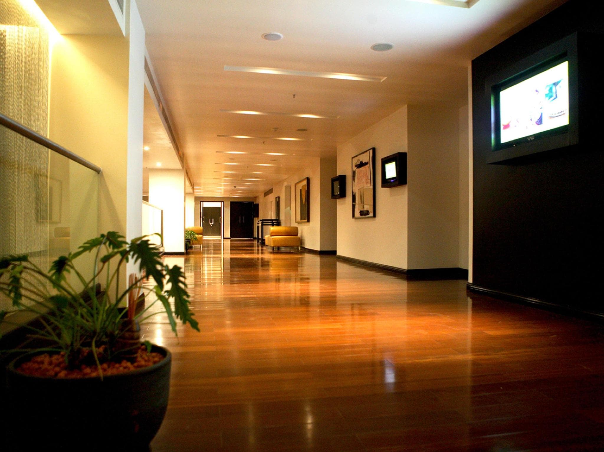 Crowne Plaza Pune City Center By IHG photo 3