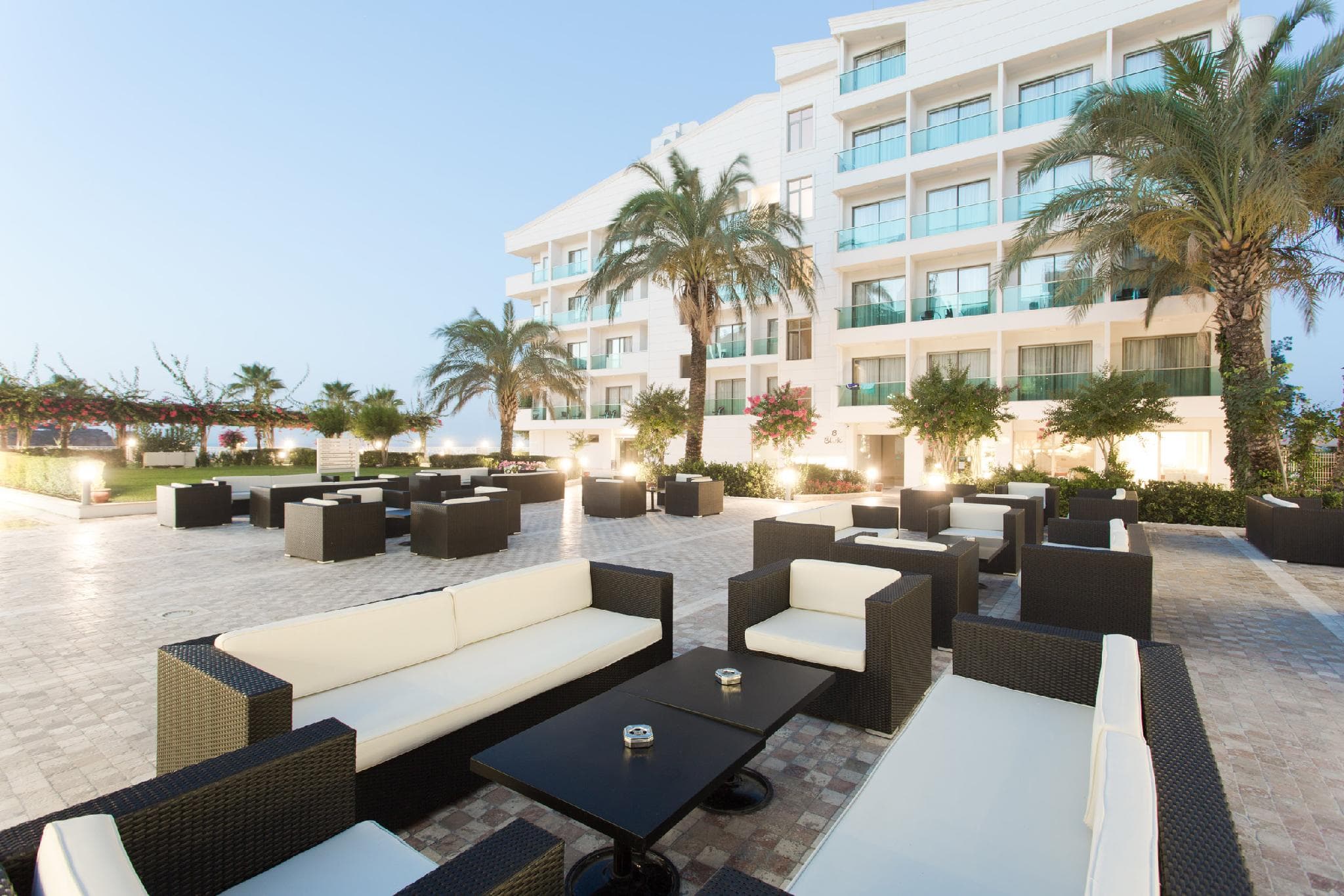 Falcon Hotel photo 5