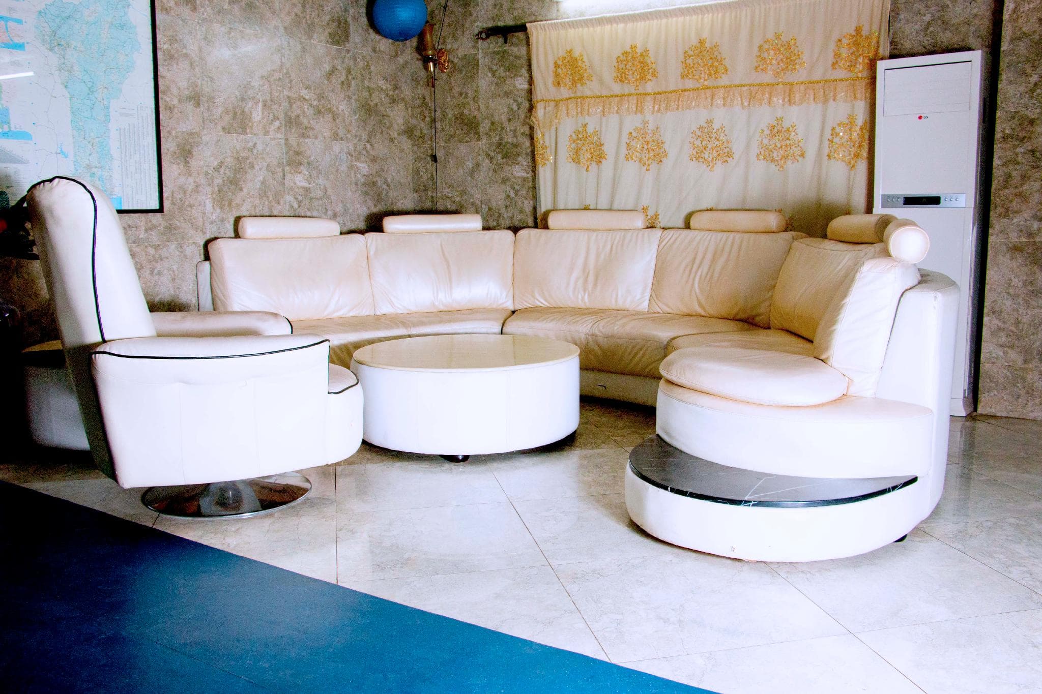 Nora Hotel photo 4