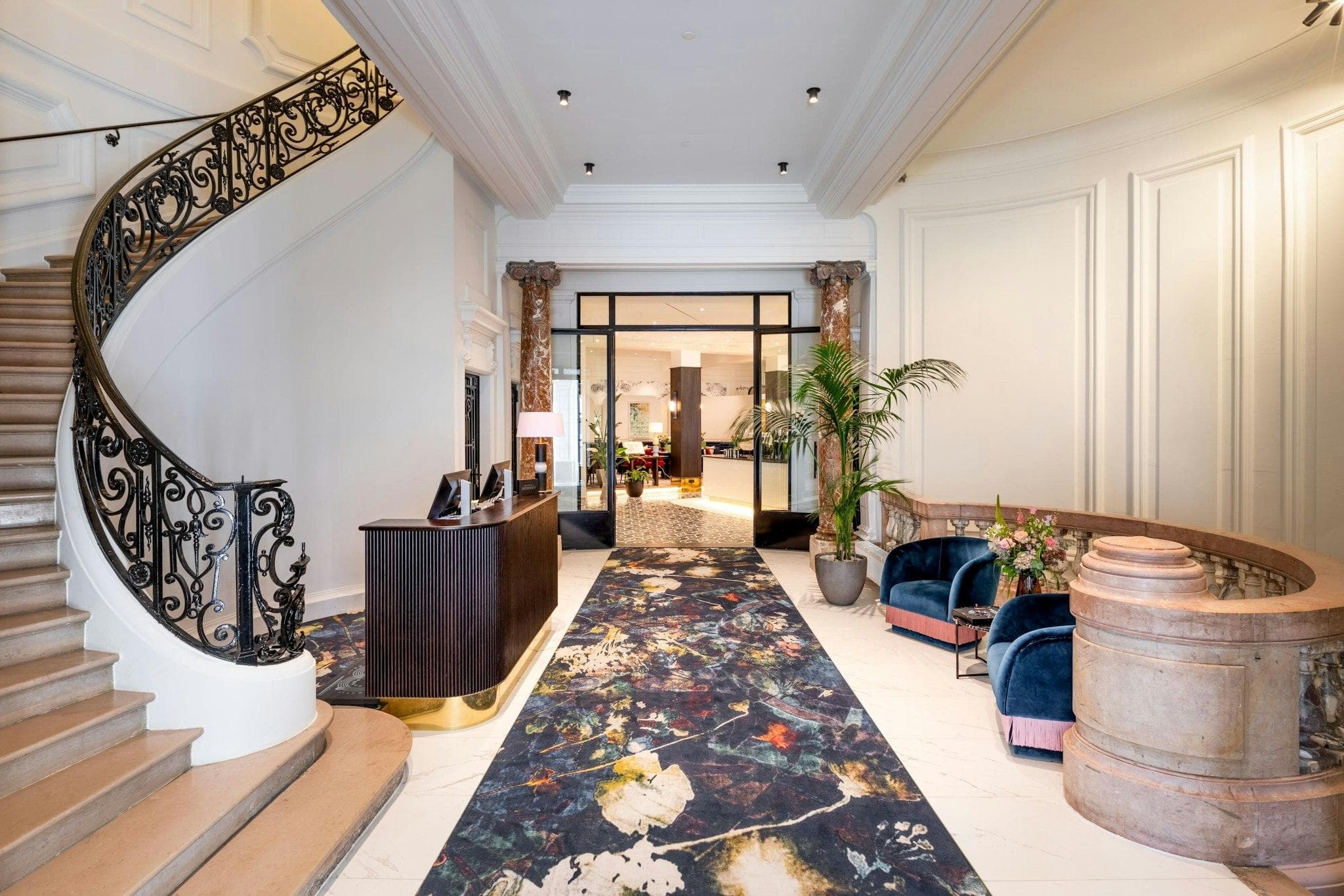 Sapphire House Antwerp, Autograph Collection photo 3