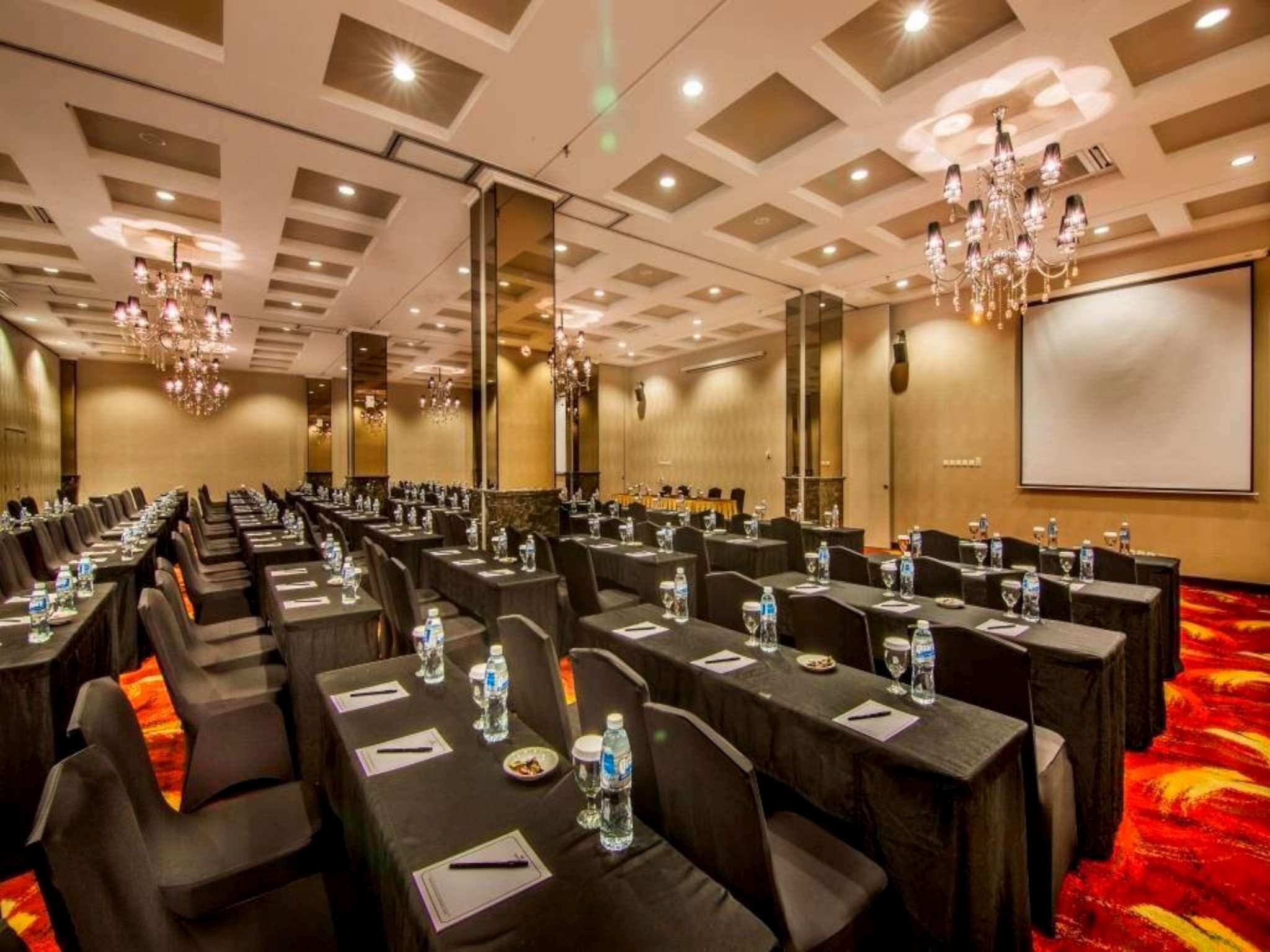 The Mirah Hotel Bogor photo 3