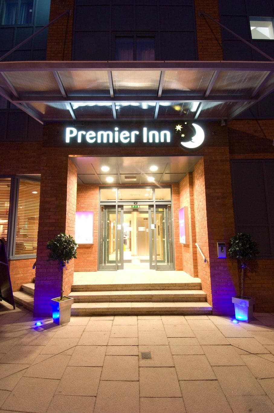 Premier Inn Chester - Railway Station photo 3