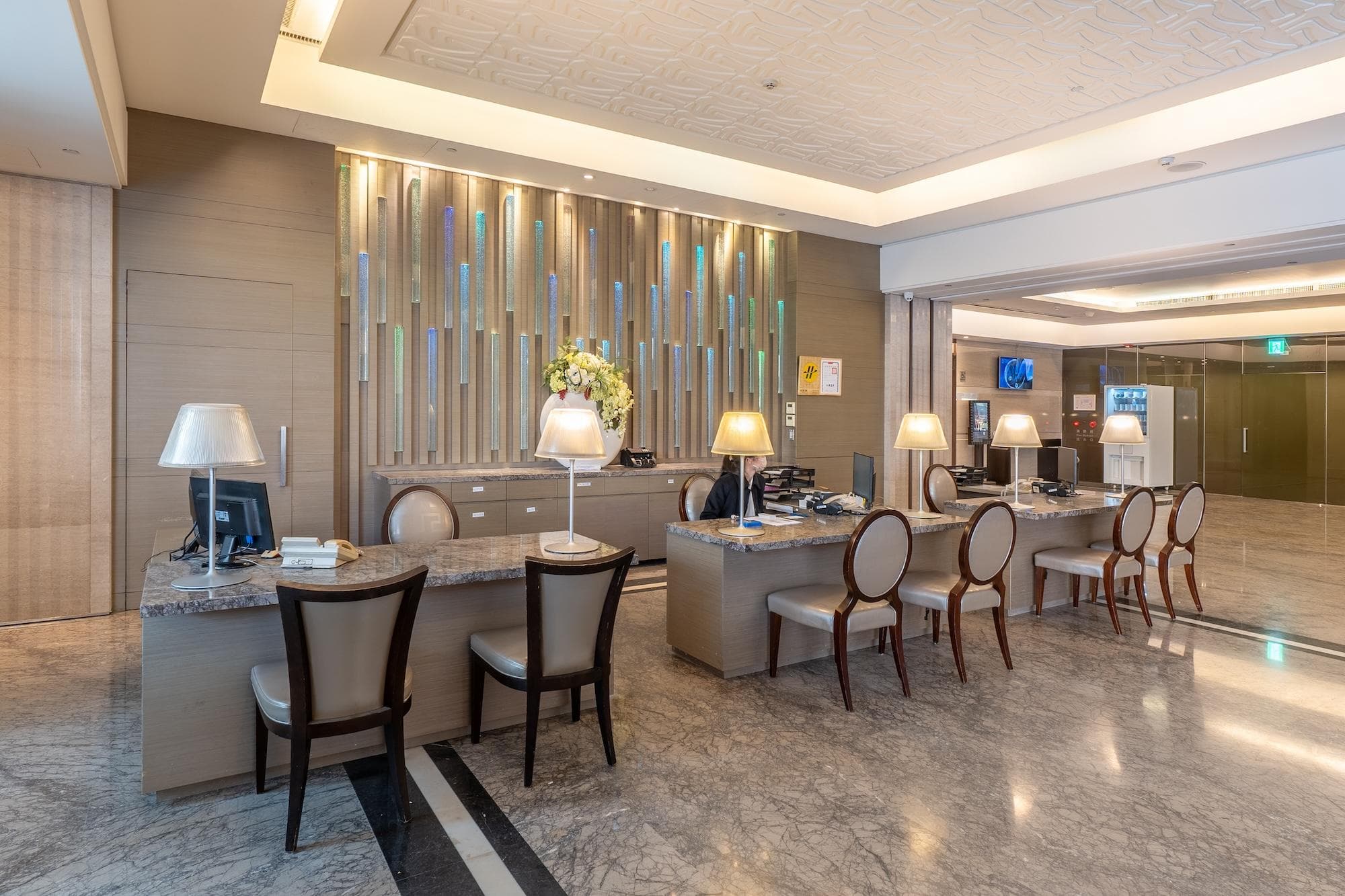 CHECK inn Select Taichung Dadun photo 4