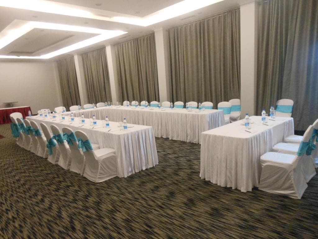 Hotel Saffron Kiran photo 4
