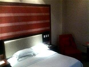 Huainan Celeb International Hotel photo 2