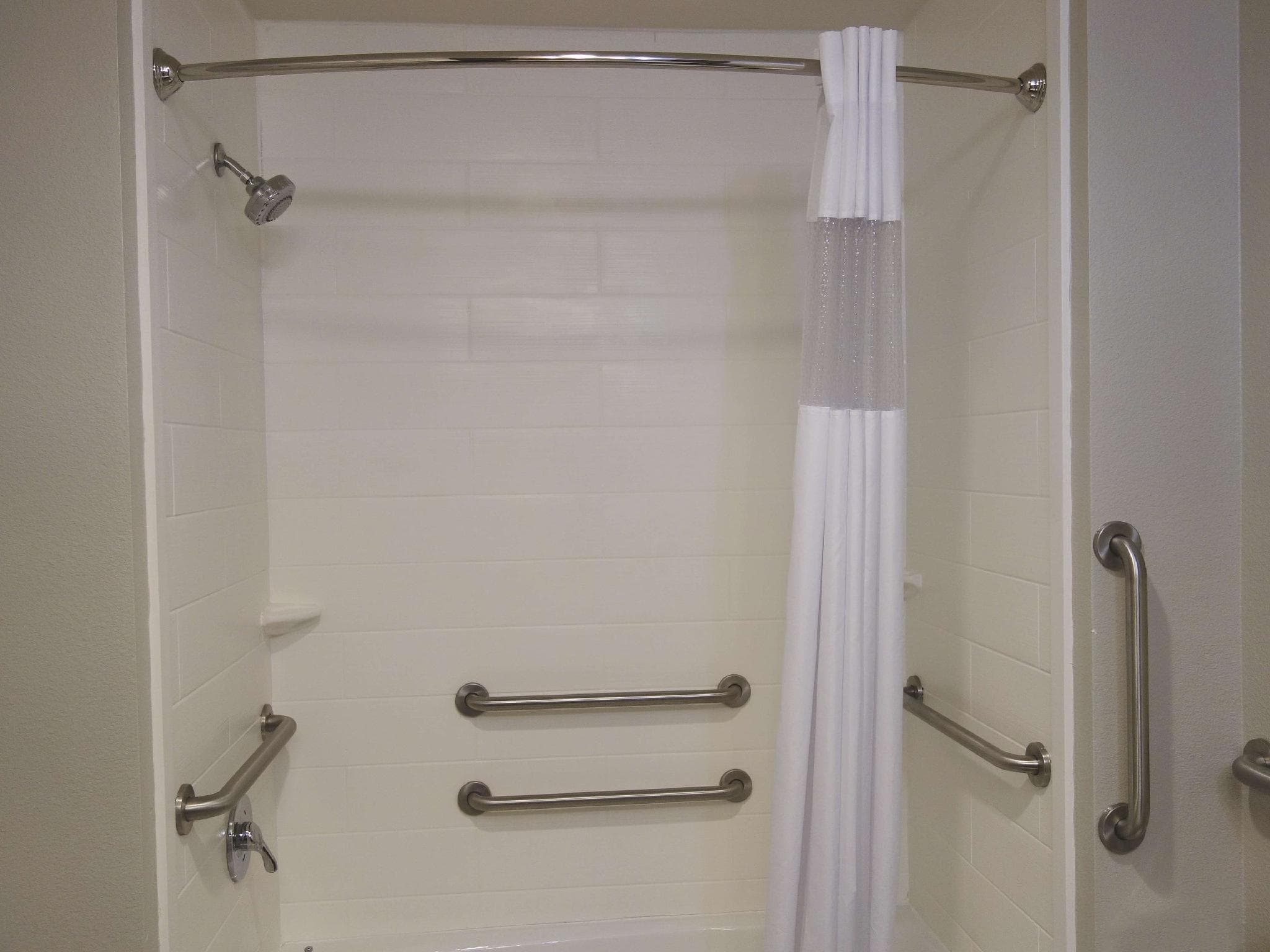 La Quinta Inn & Suites by Wyndham Corpus Christi - Portland photo 2