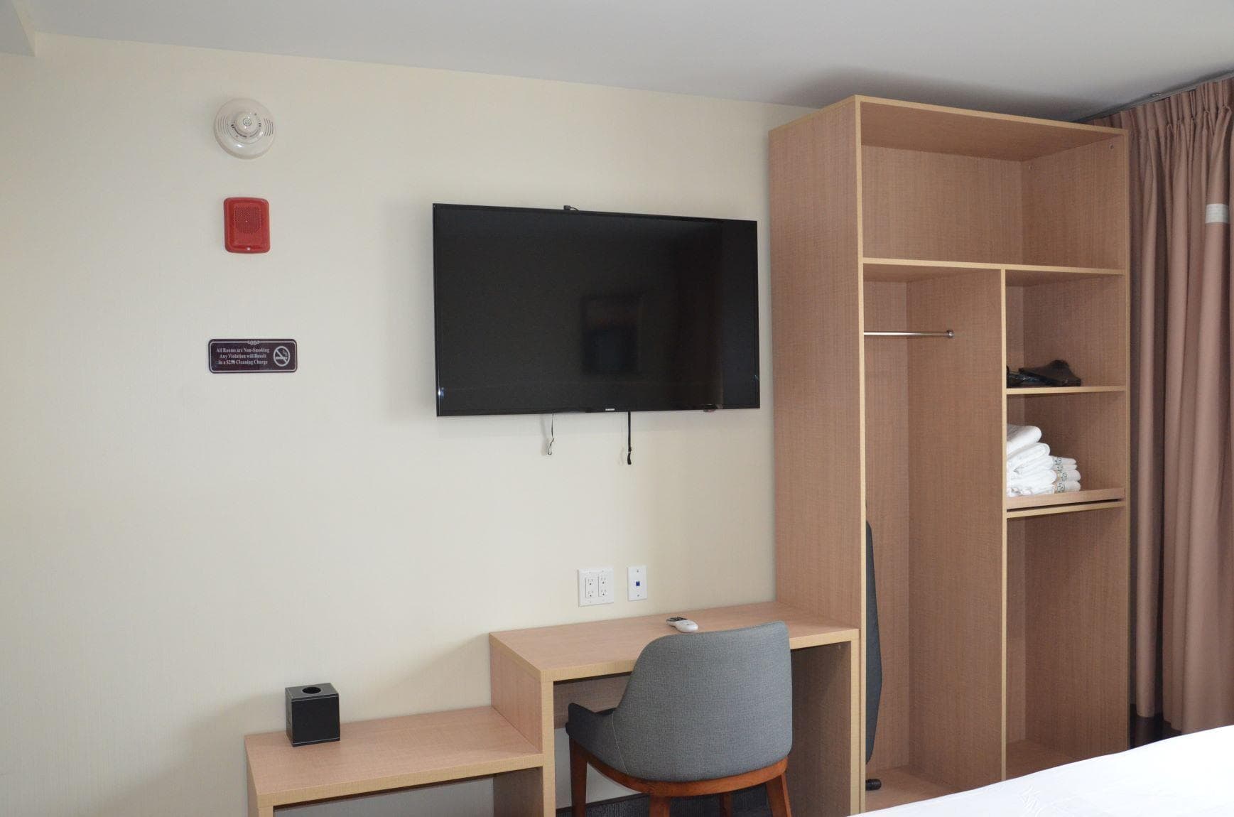 LIC Plaza Hotel Corp photo 2