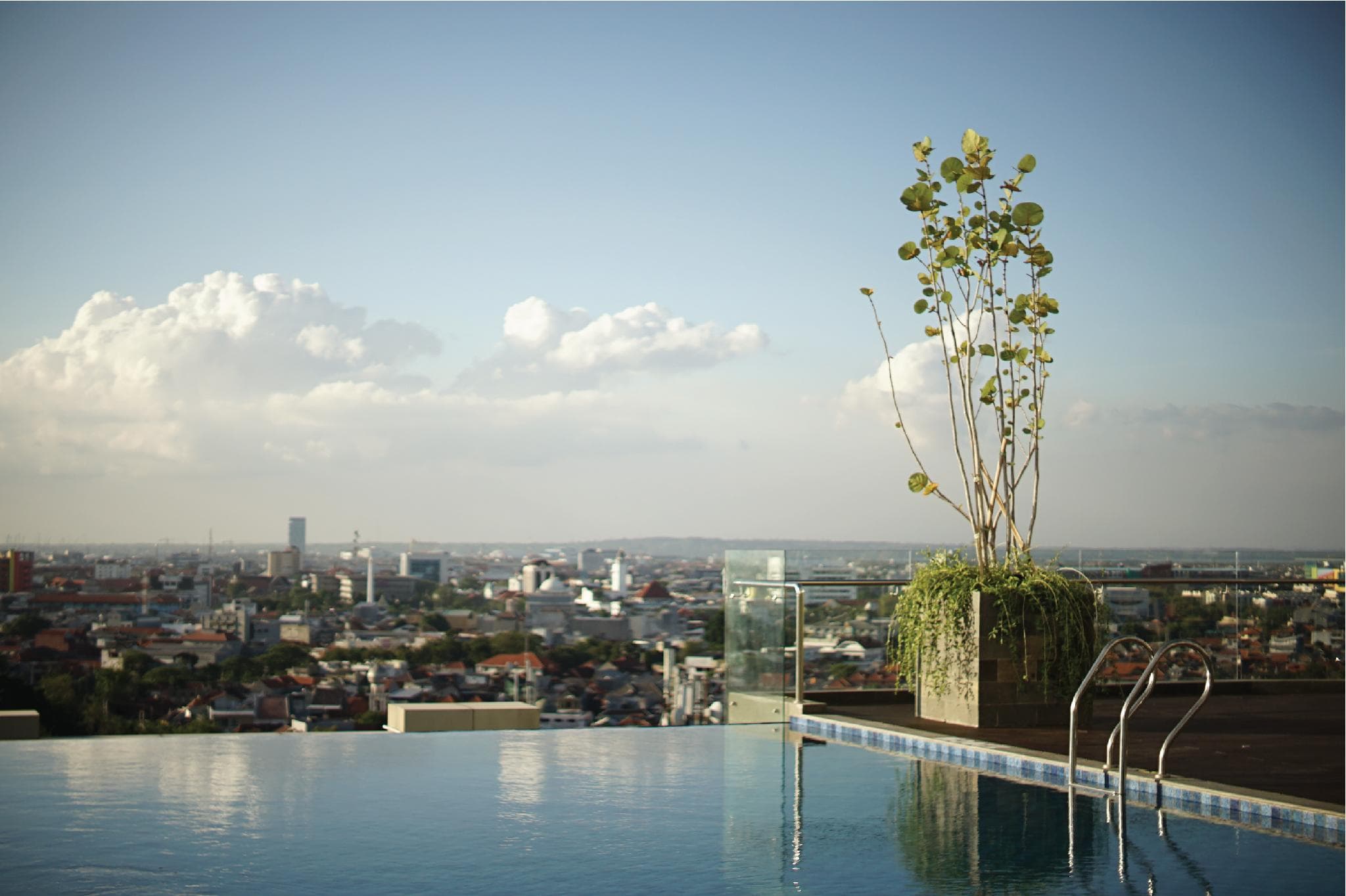 Hotel Platinum Tunjungan Surabaya photo 3