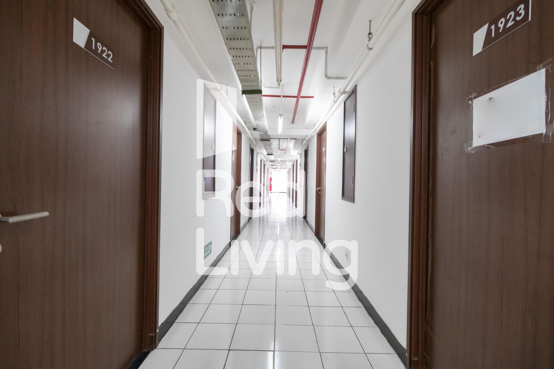 RedLiving Apartemen Gunung Putri Square - Sansan Room photo 3