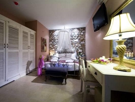 Nikoleta Hotel and Villas photo 4