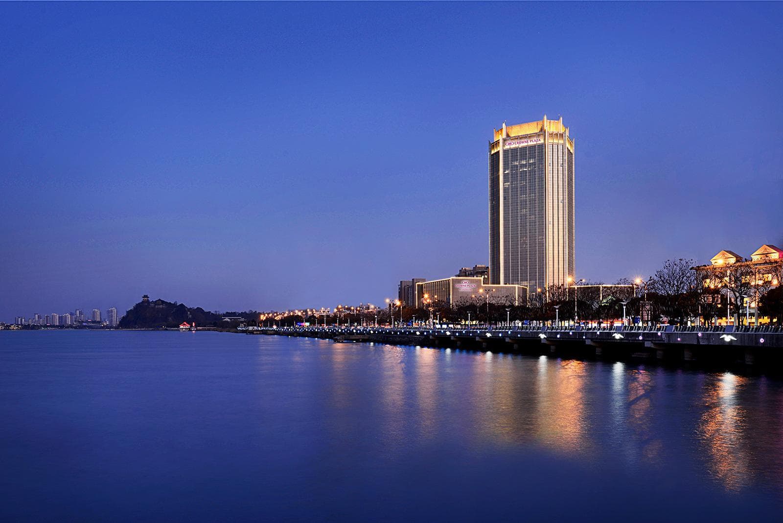 Crowne Plaza Zhenjiang By IHG