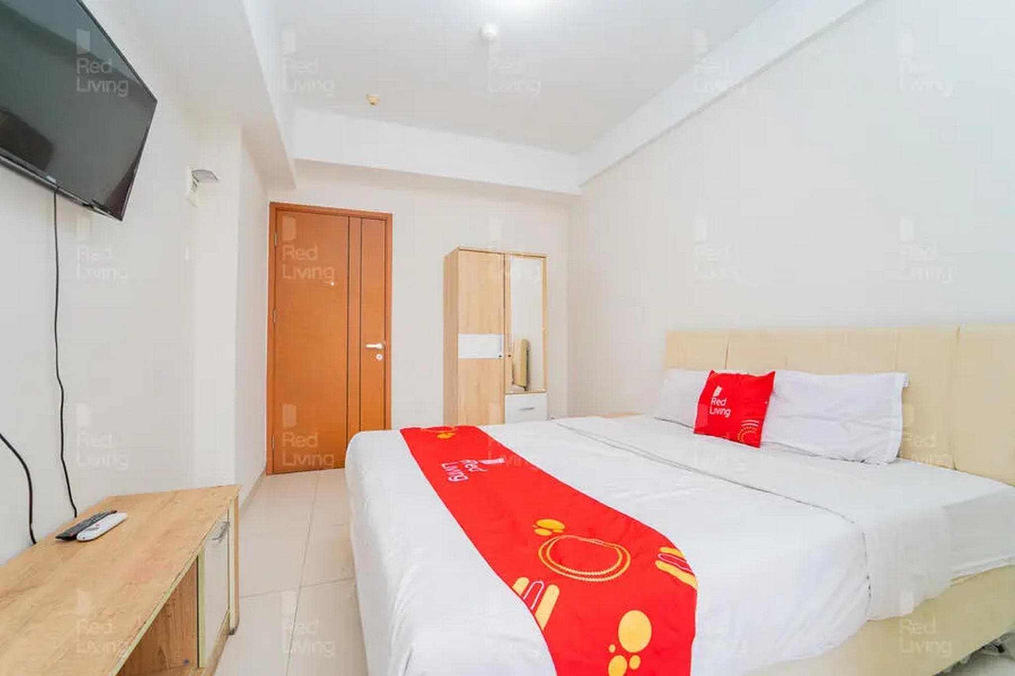RedLiving Apartemen Green Lake View Cimanggis - WIN Property photo 3