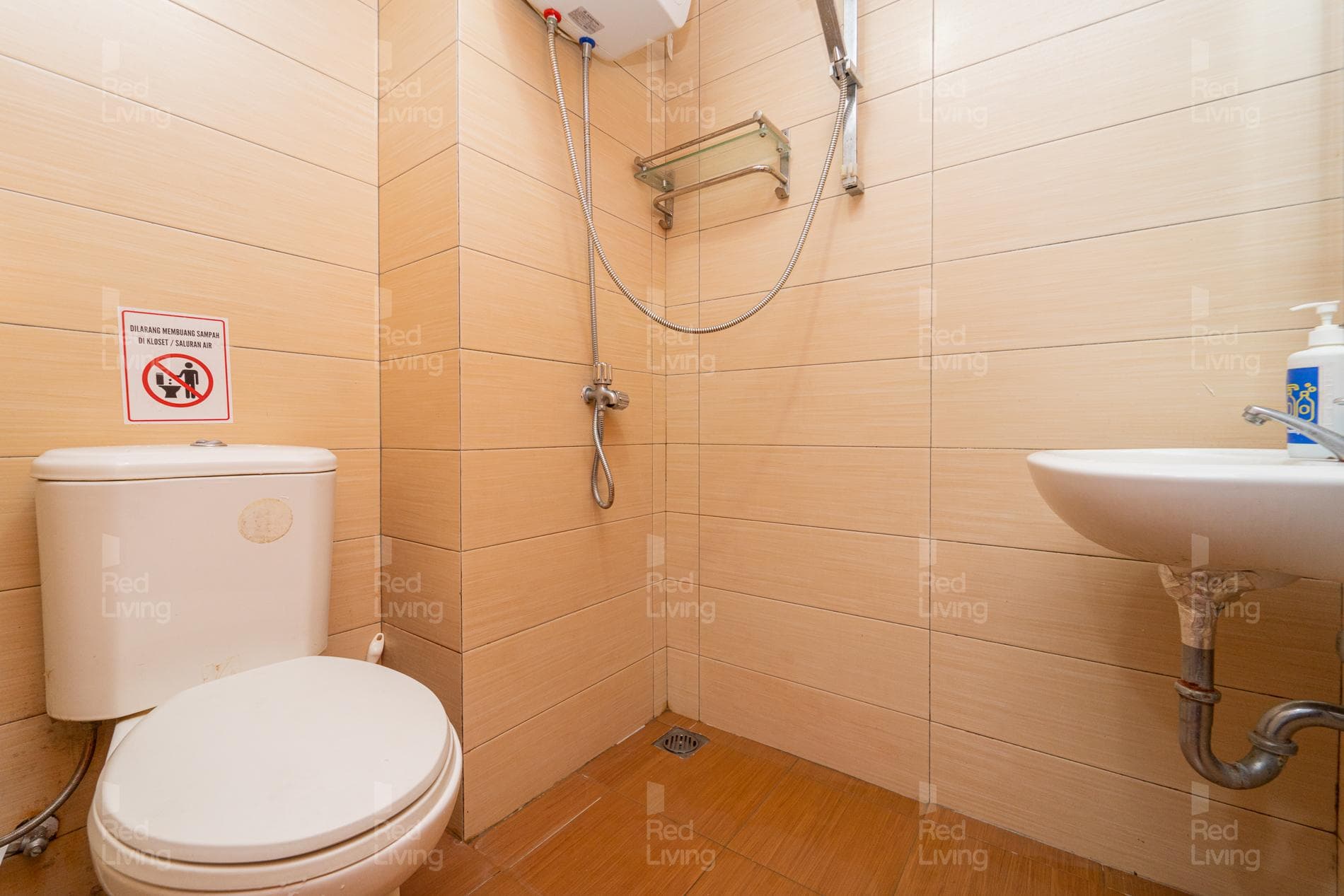 RedLiving Apartemen Margonda Residence 5 - Ens Room photo 4
