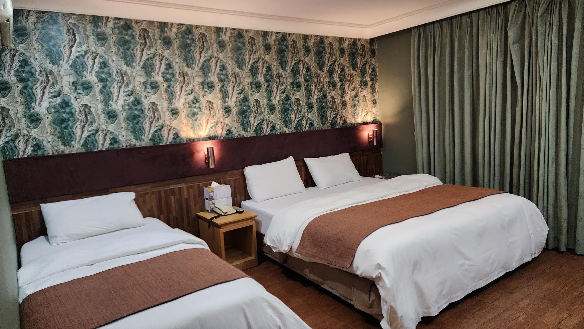 Hotel Lux photo 2