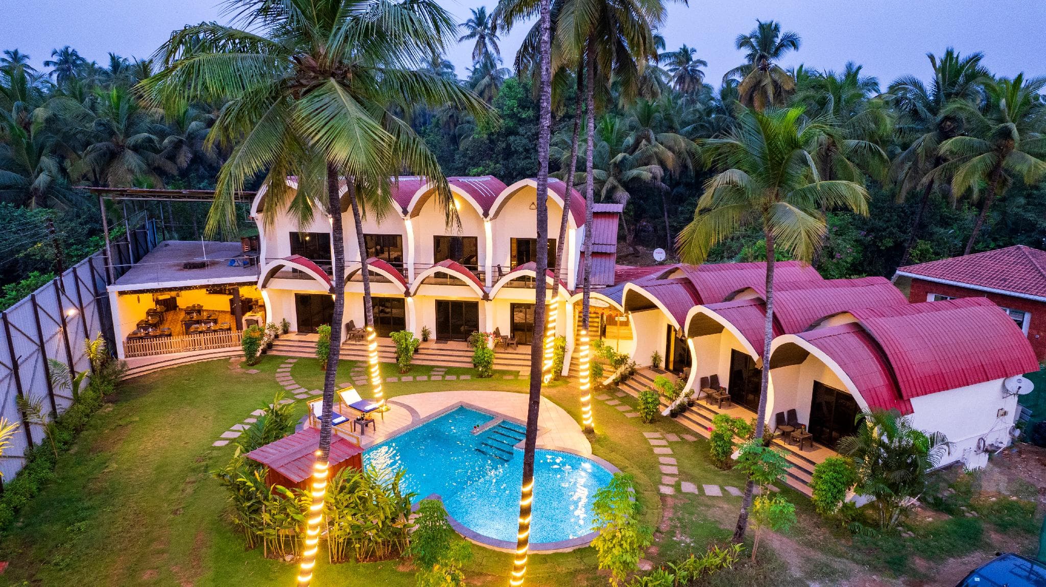 SpicyMango Eleven Petals Resort photo 3