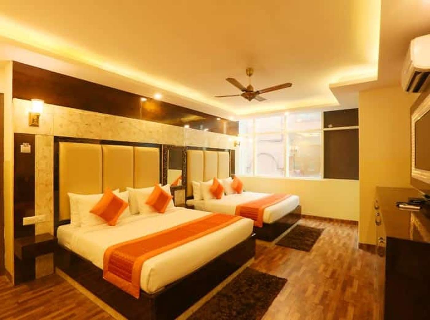 Airport Hotel Plazzo
