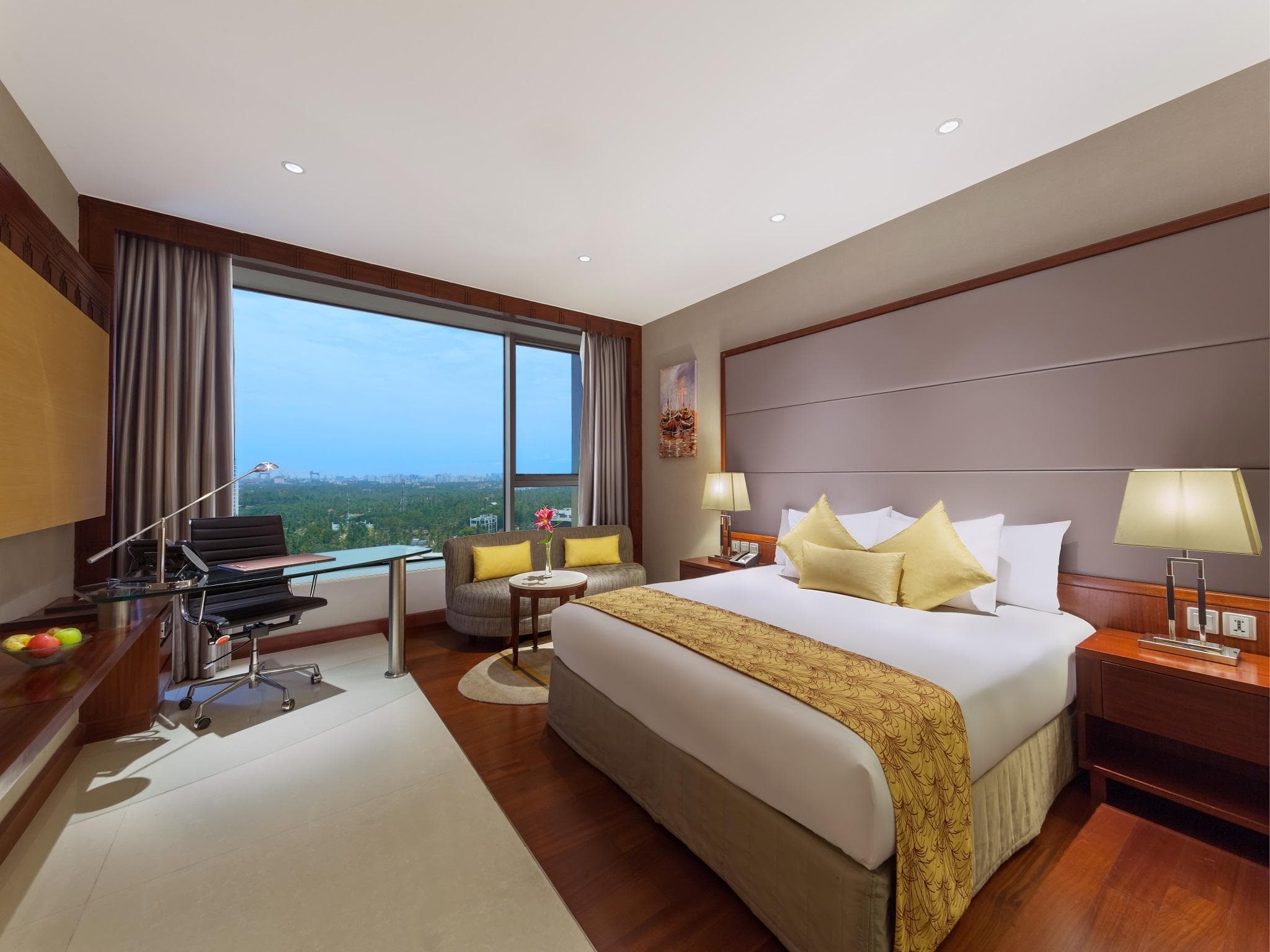 Crowne Plaza Kochi By IHG photo 2