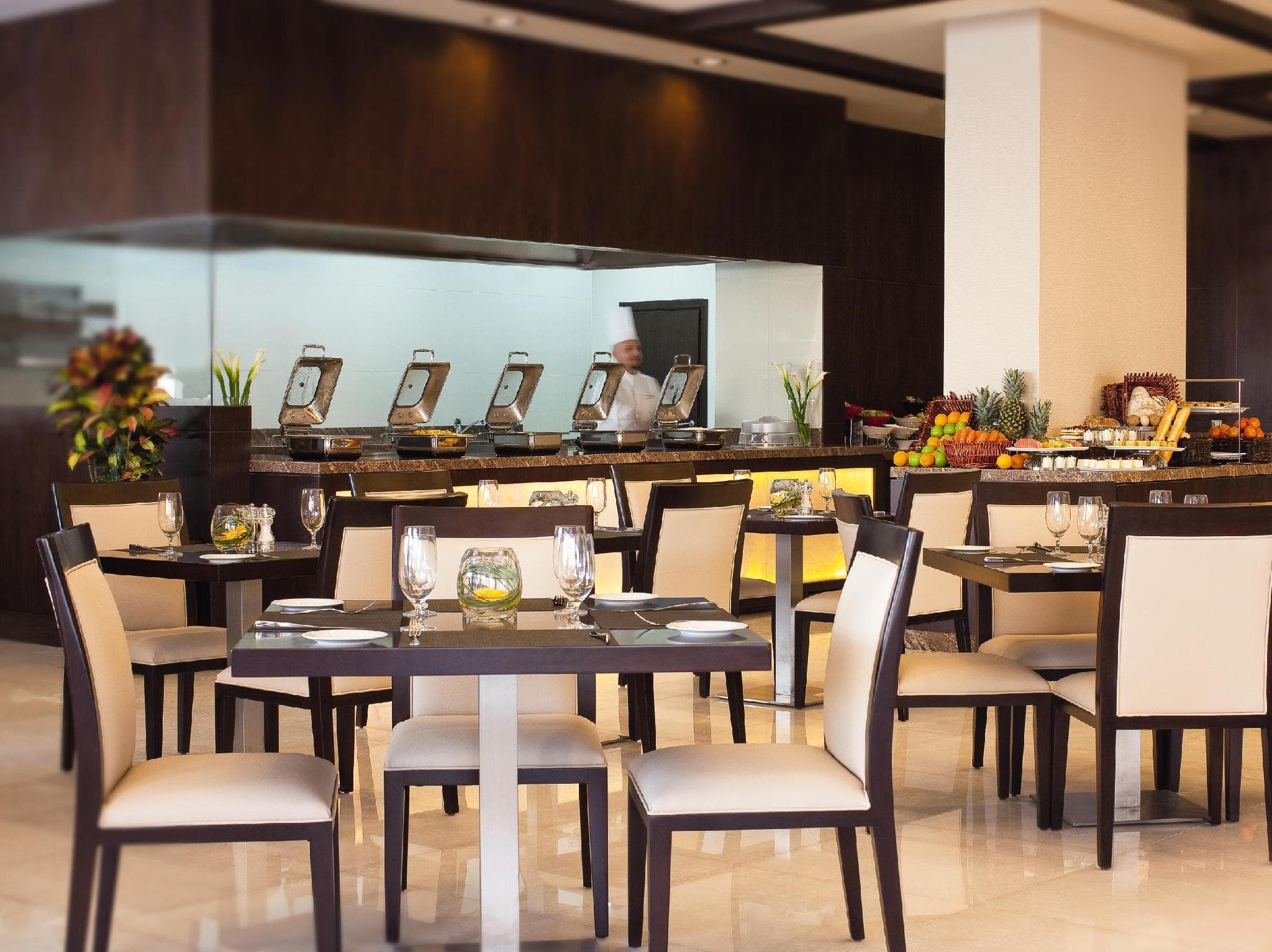 Movenpick Hotel Apartments Al Mamzar Dubai photo 4