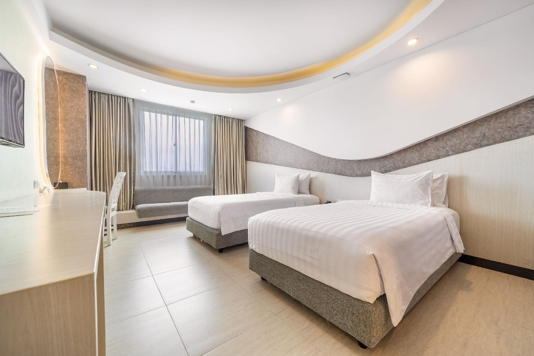 Aston Cirebon Hotel & Convention Center photo 2