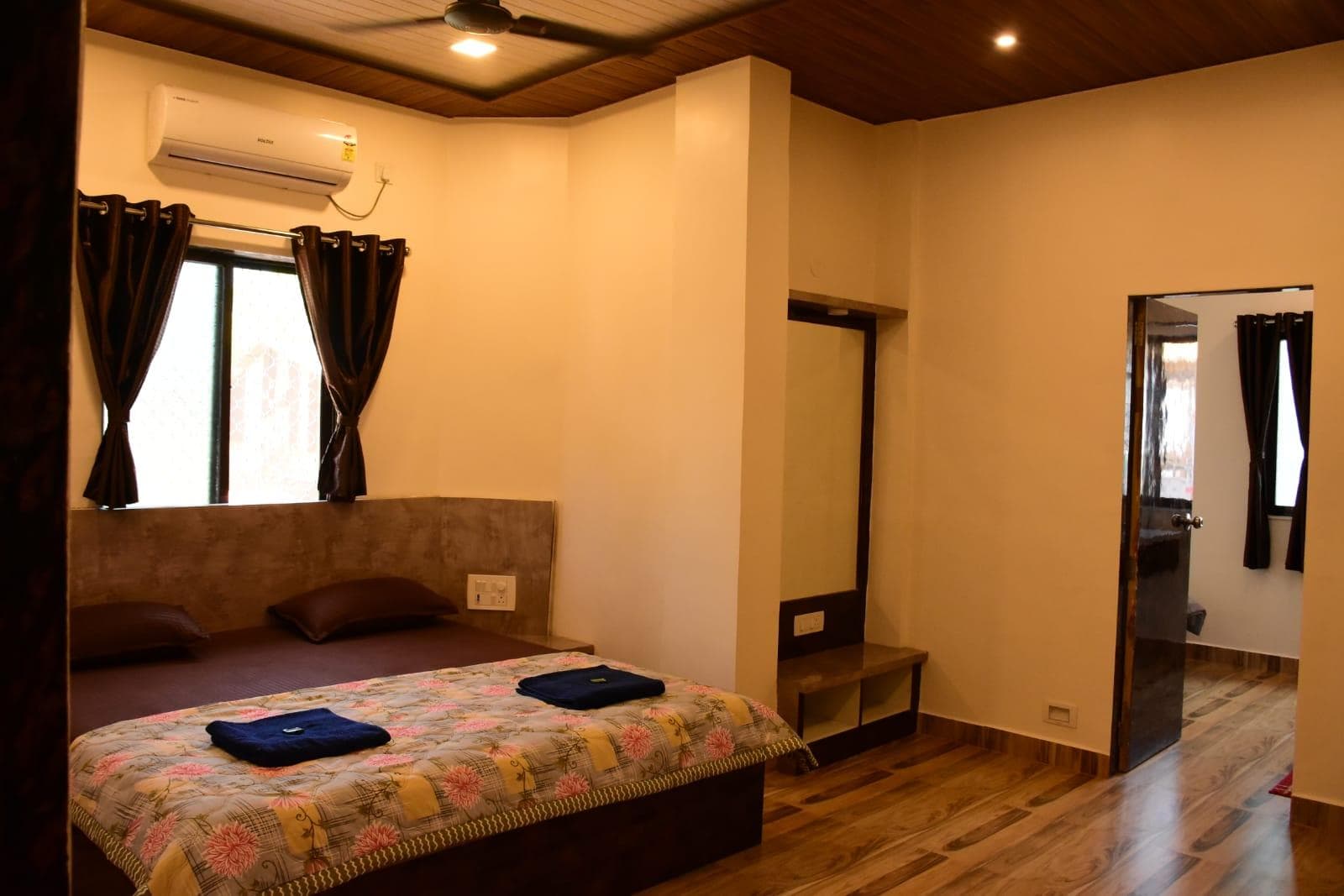 Suyog Hotel photo 3