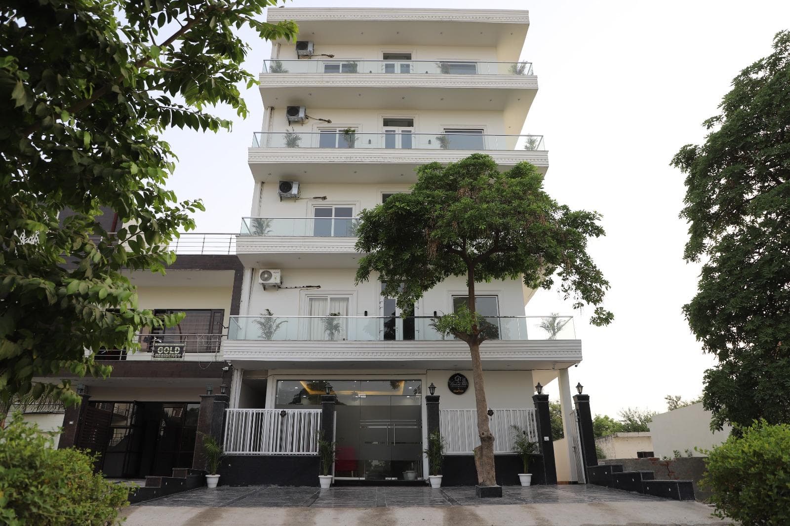 Opulent Inn By Lime Tree Hotels photo 3