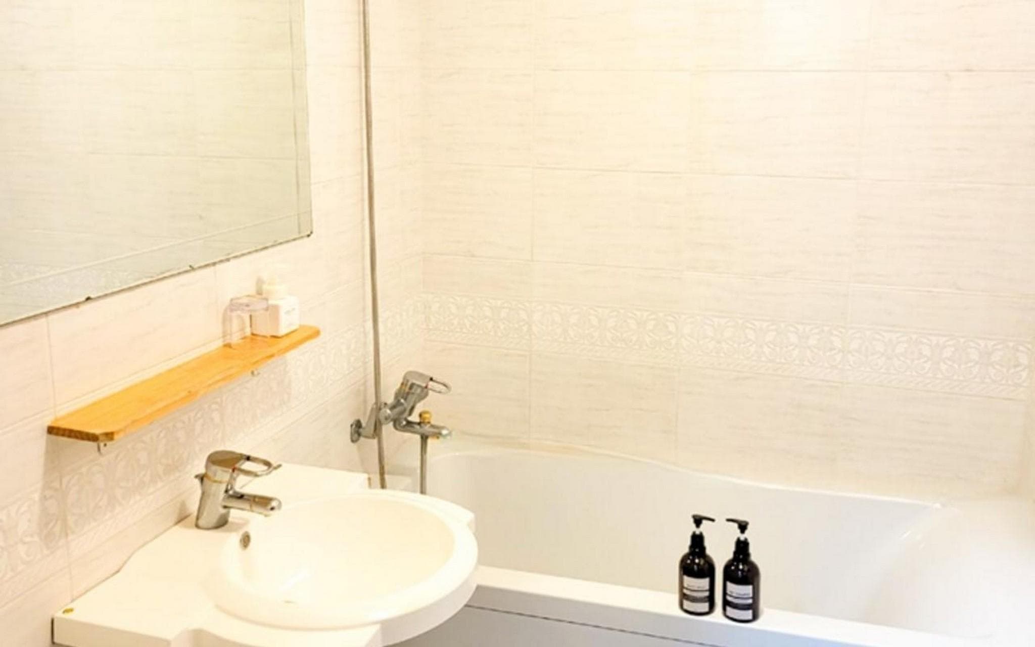EQ Stay Hotel & Guesthouse photo 2