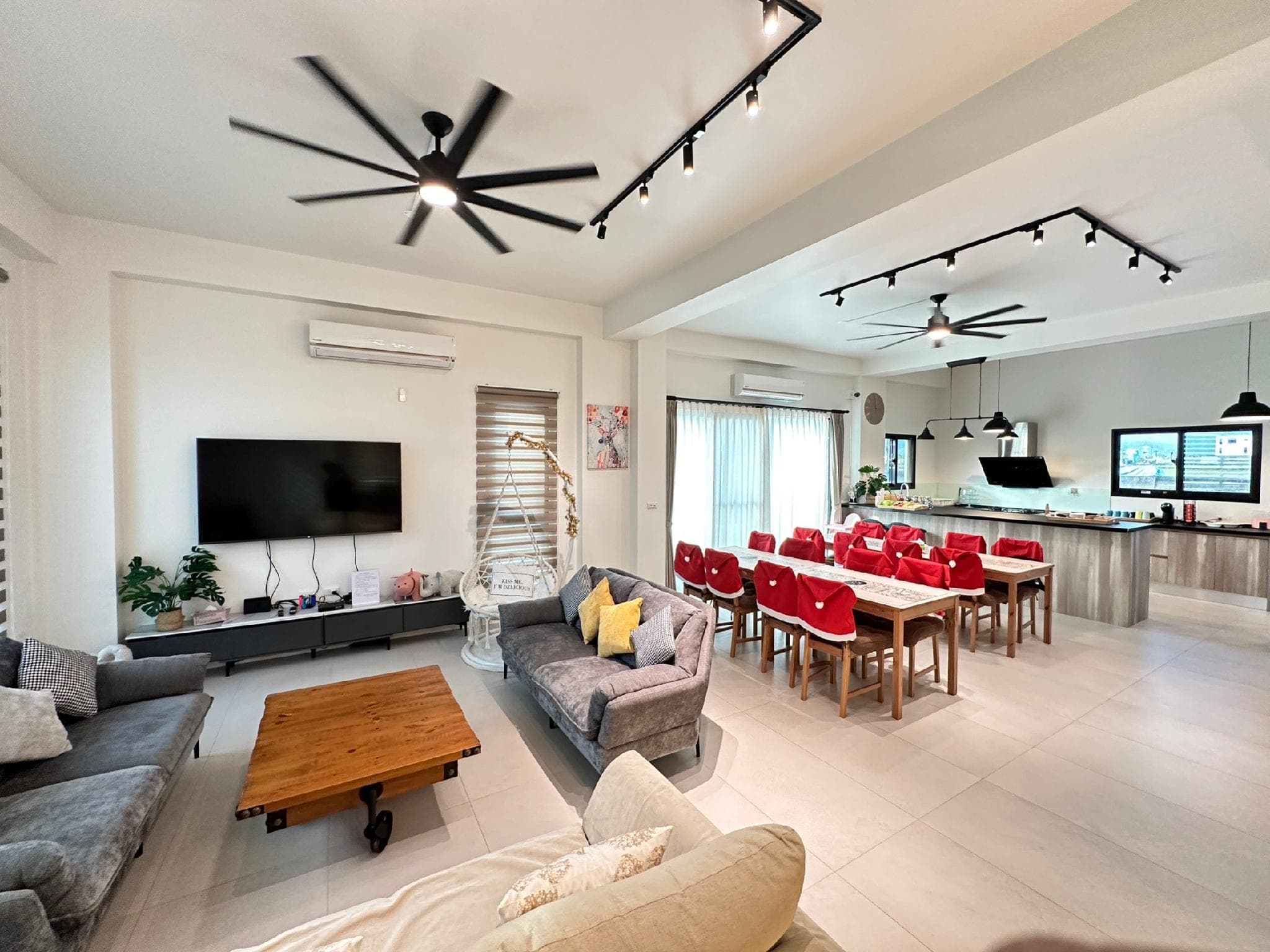 Sweet Home photo 3