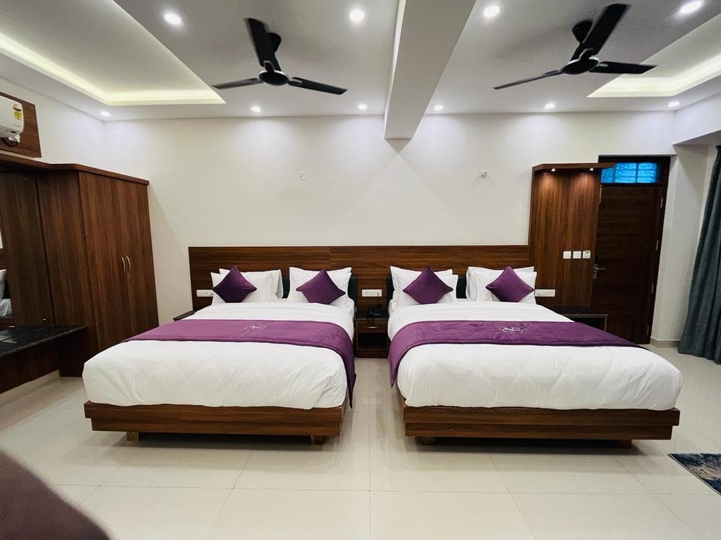 VOVO PREMIER HOTEL photo 2