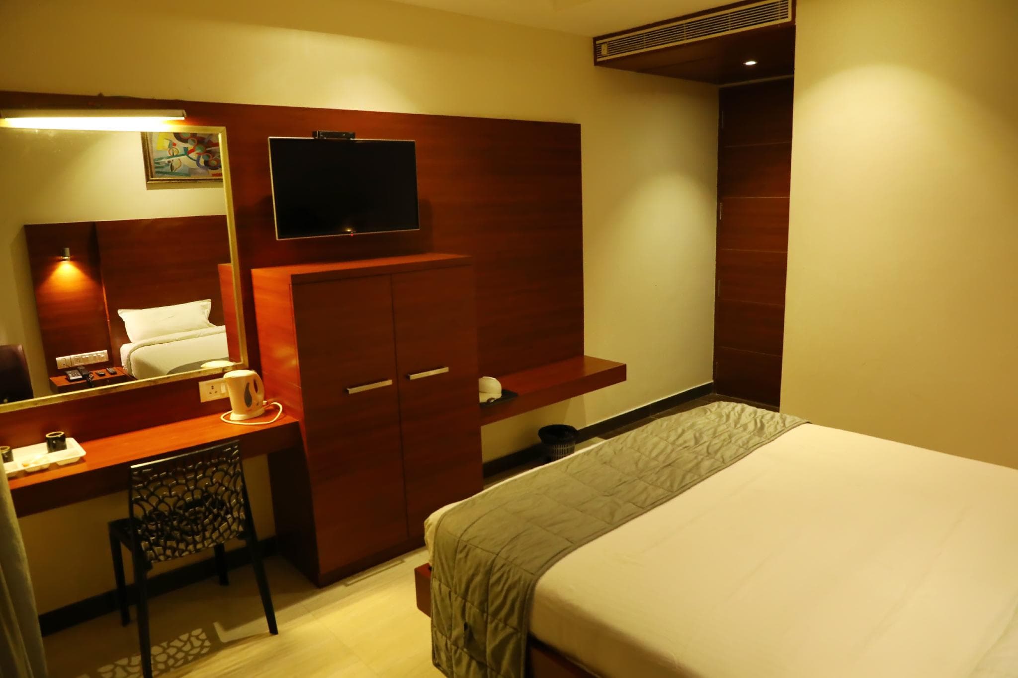 AVENUE HOTEL photo 2