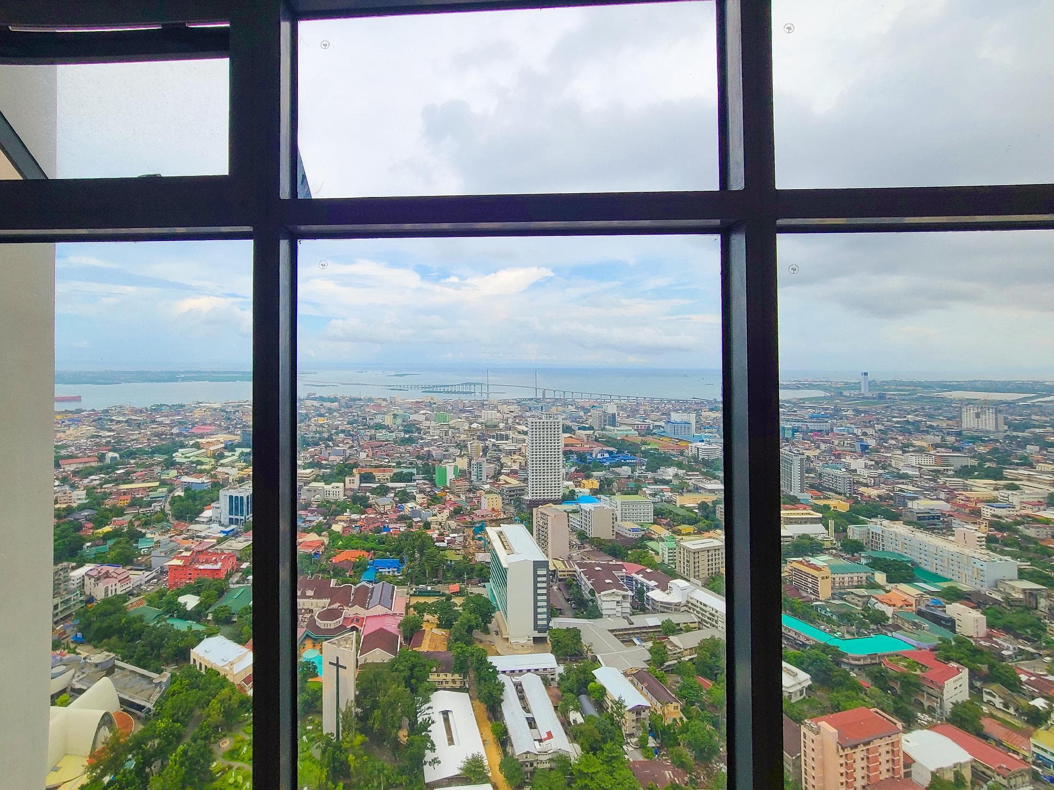 1 Bedroom Suite-Horizons 101 Condo with Seaview photo 2