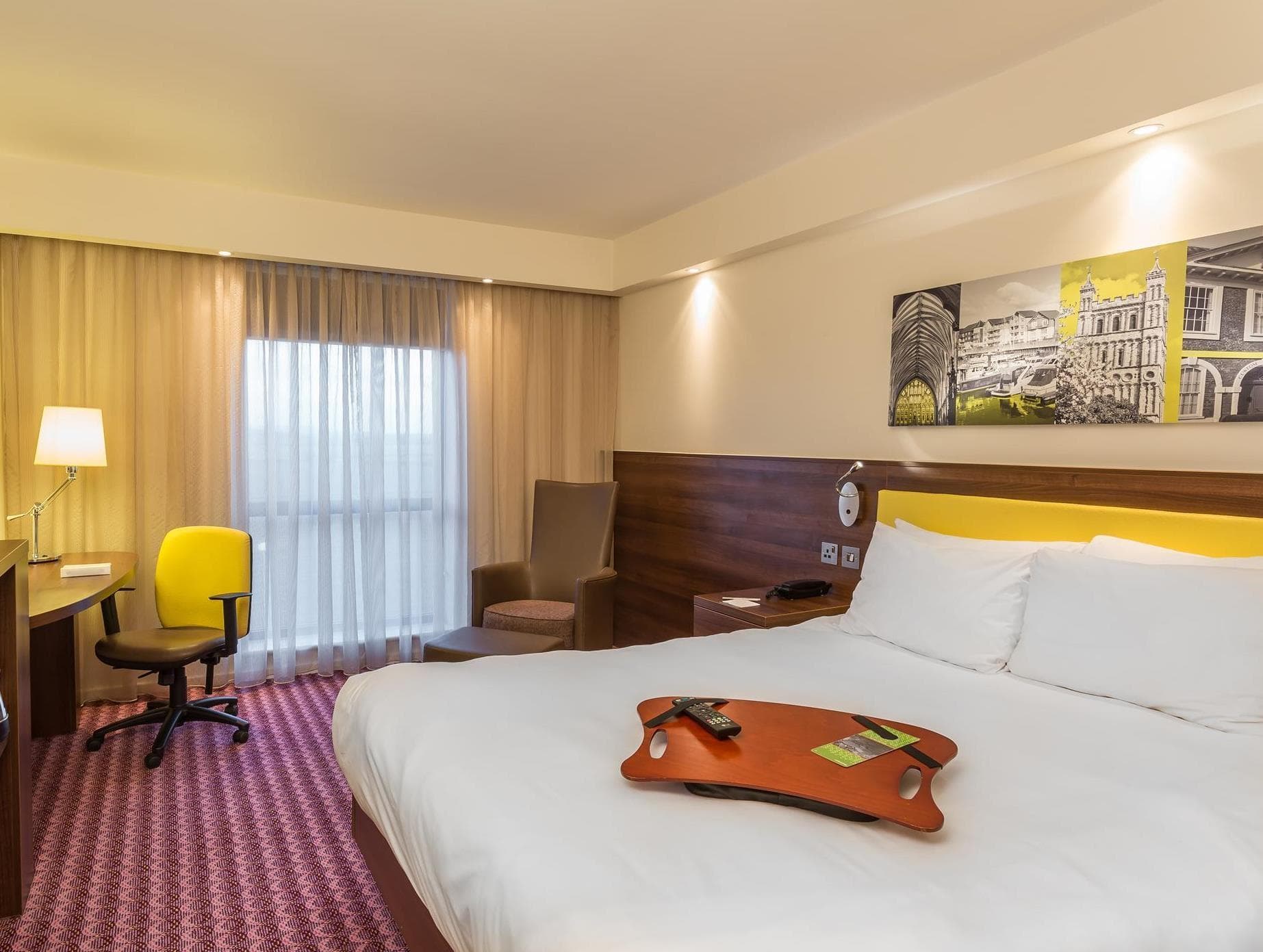 Hampton by Hilton Exeter Airport photo 3