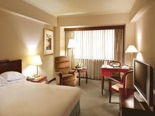 Howard Plaza Hotel photo 2