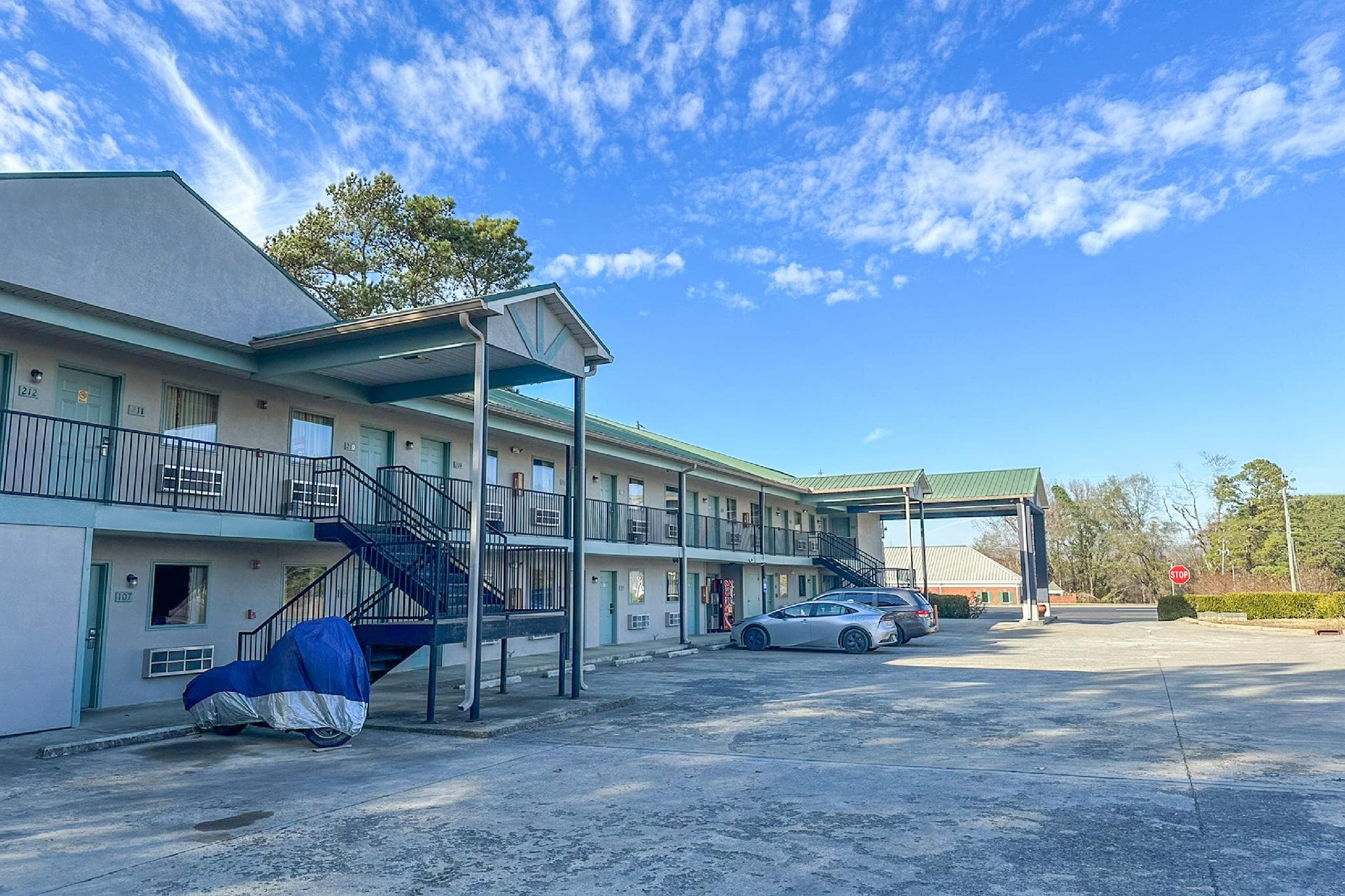 Garden Inn & Suites photo 5