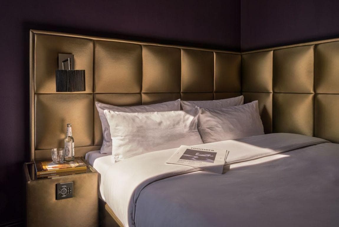 Roomers Frankfurt Central, Autograph Collection photo 4