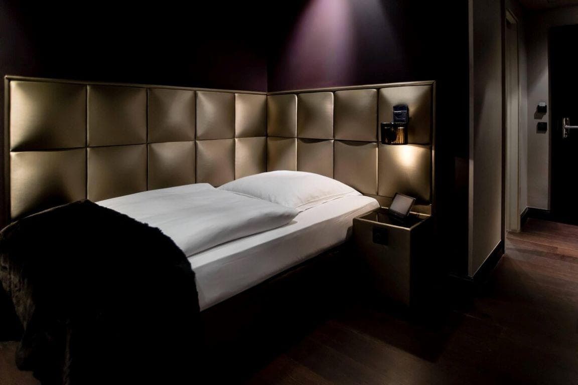 Roomers Frankfurt Central, Autograph Collection photo 2